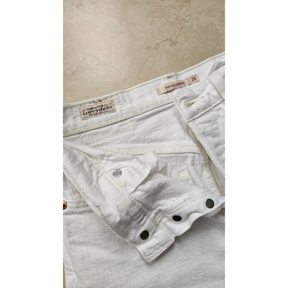 Levi's High Rise Jeans White Ribcage Ankle Jeans Size 26x27 Button Zip Fly - Picture 4 of 8